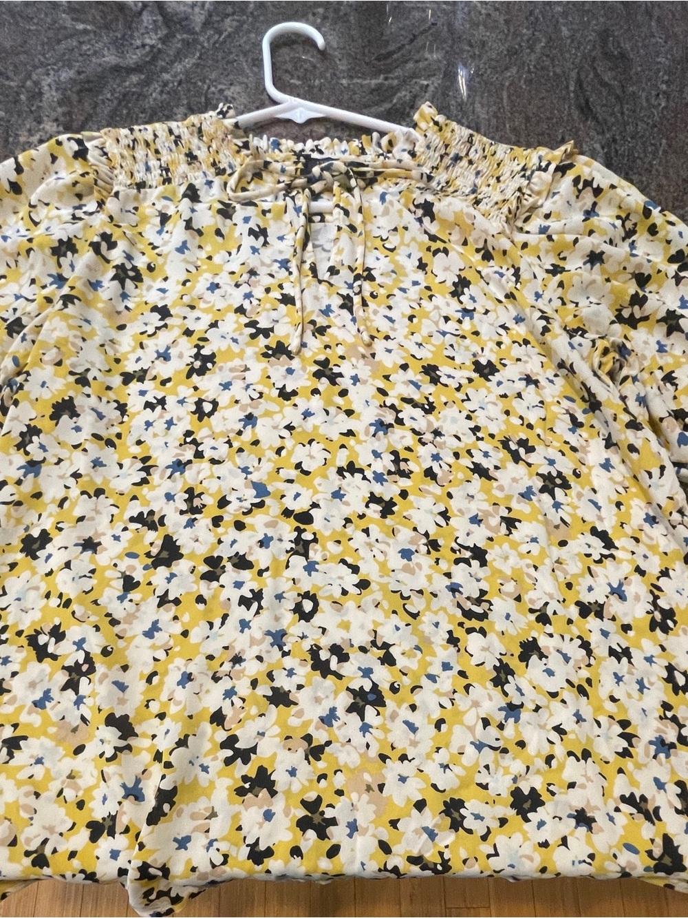 Ann Taylor Factory Yellow Multi Floral Short Sleeve Women’s Top with Tie Front